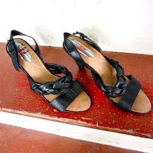 Strappy Heel Black Sandals